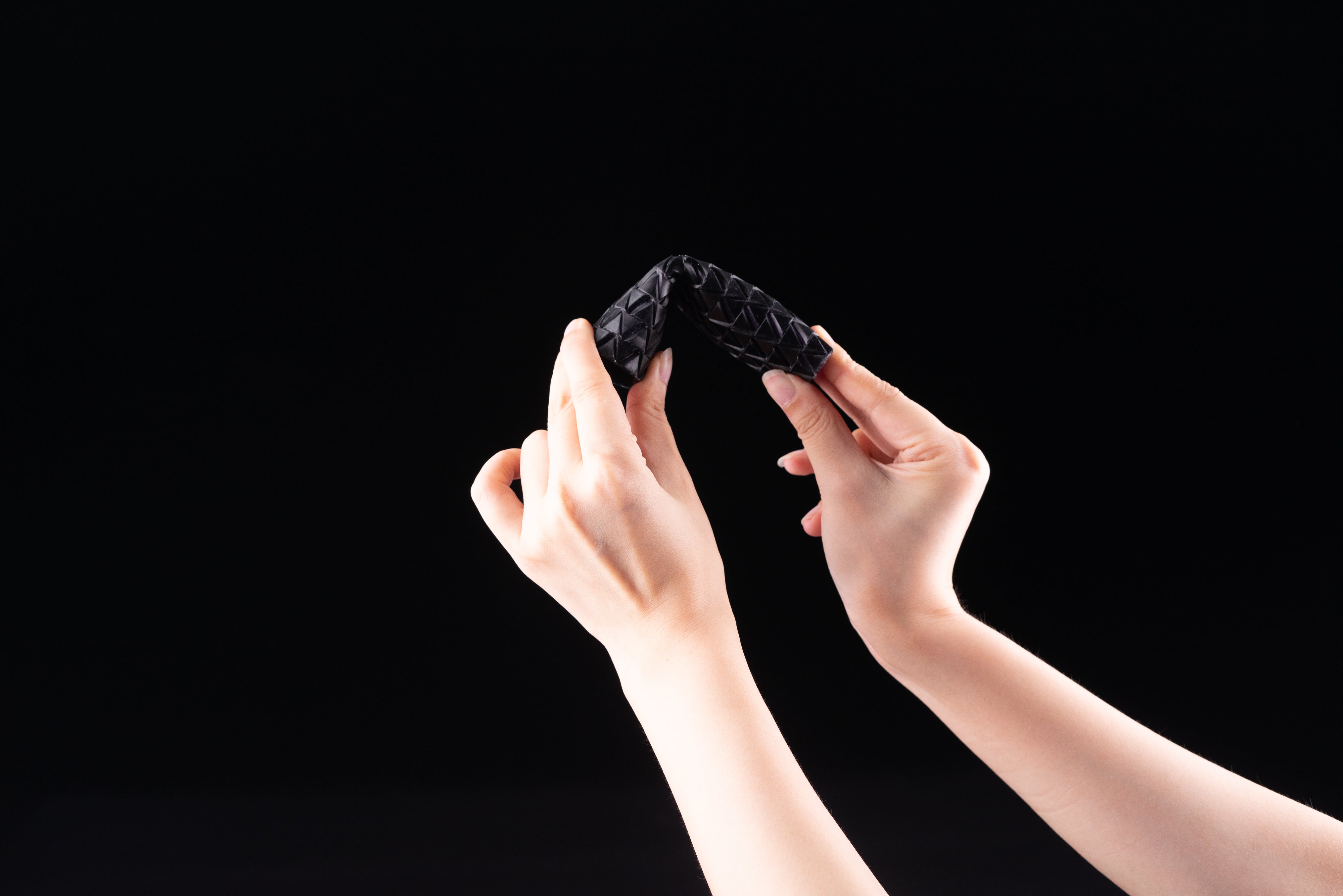 Harnessing the Power of Resin 3D Printing: A Deep Dive into Siraya Tech Tenacious Flexible Resin and ELEGOO Mars 4 DLP Printer